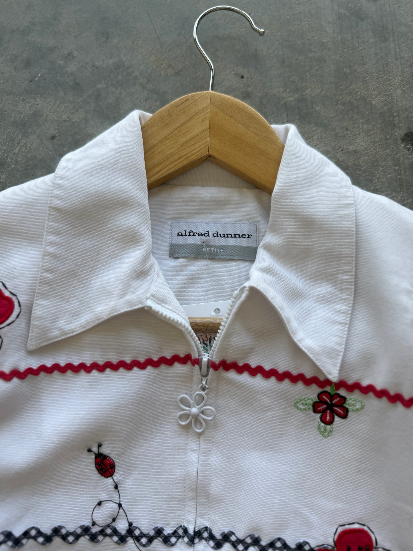 Alfred Dunner Embroidered Summer Jacket - M